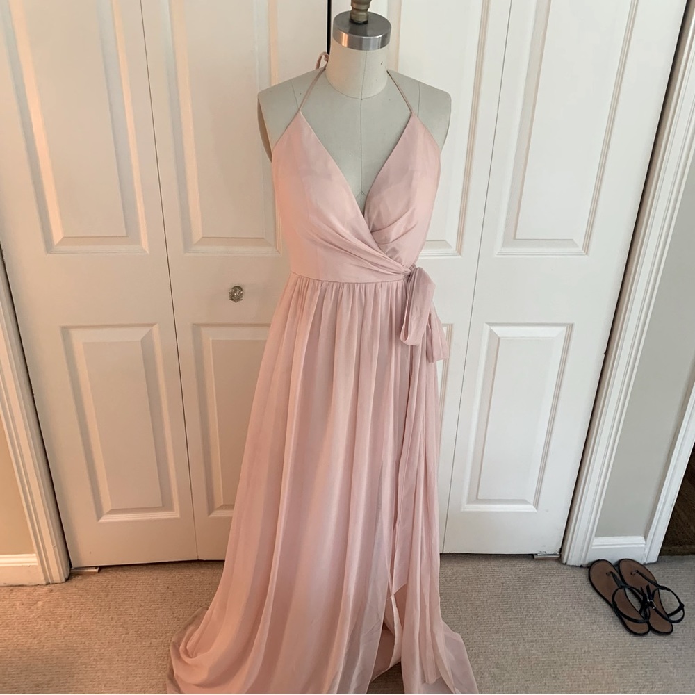 Beautiful Reverly bridesmaids dress in blush pink